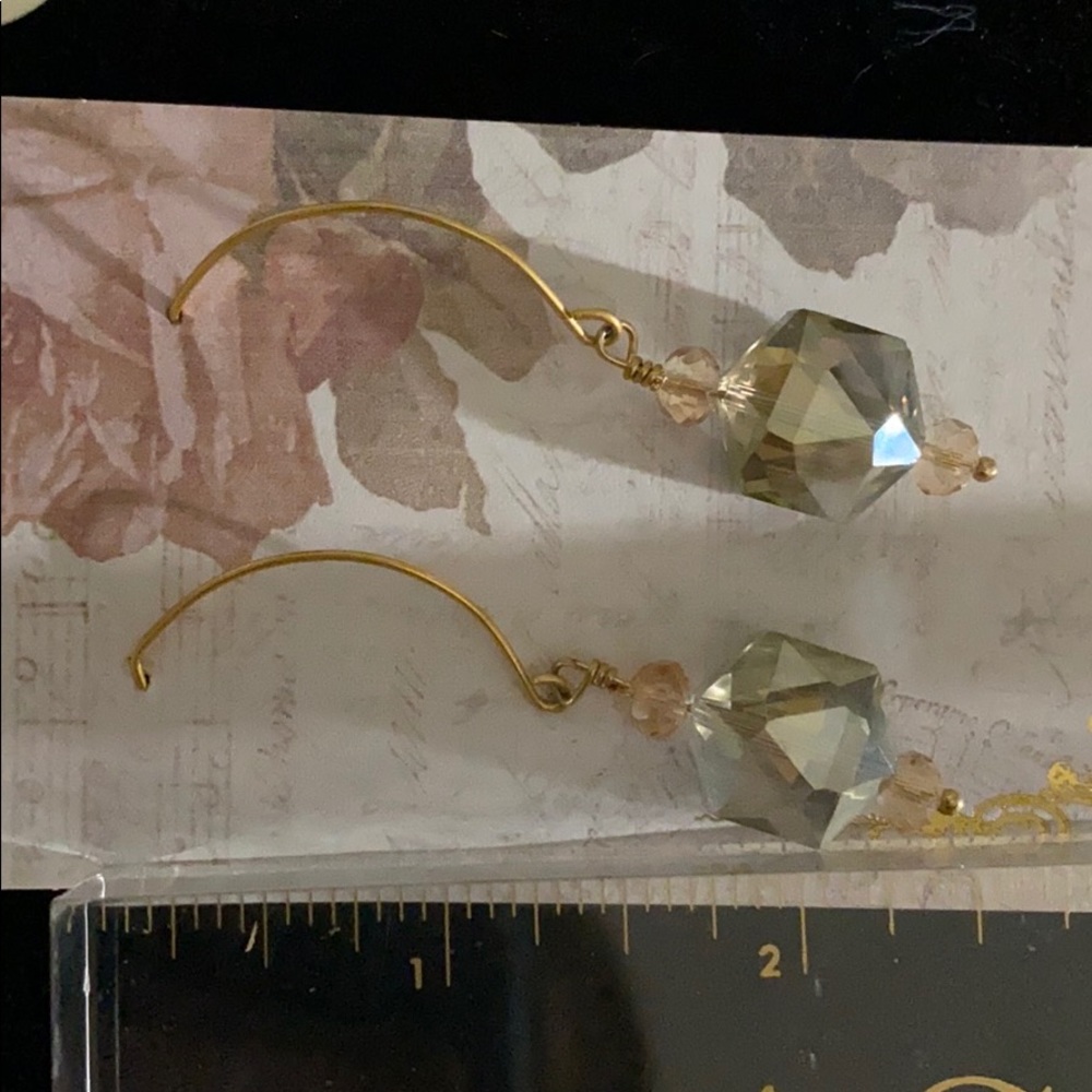 Gray/Green & Gold Pierced Earrings - Picture 3 of 4